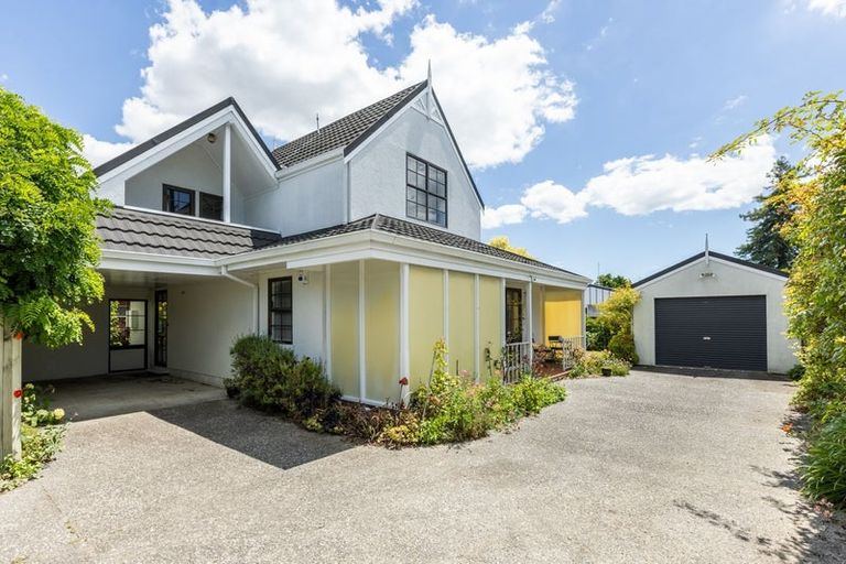 Photo of property in 2/22 Middle Road, Havelock North, 4130