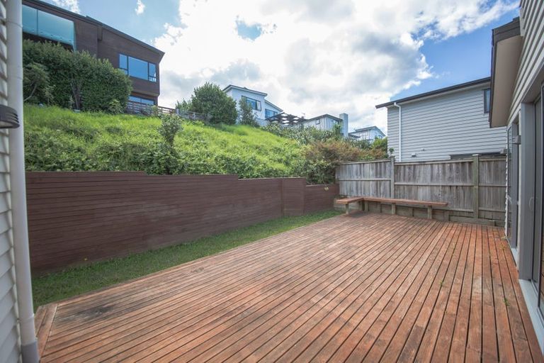 Photo of property in 27 Westerley Place, Long Bay, Auckland, 0630