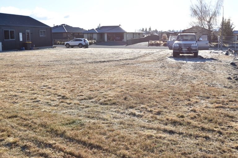 Photo of property in 25 Irishman Drive, Twizel, 7901