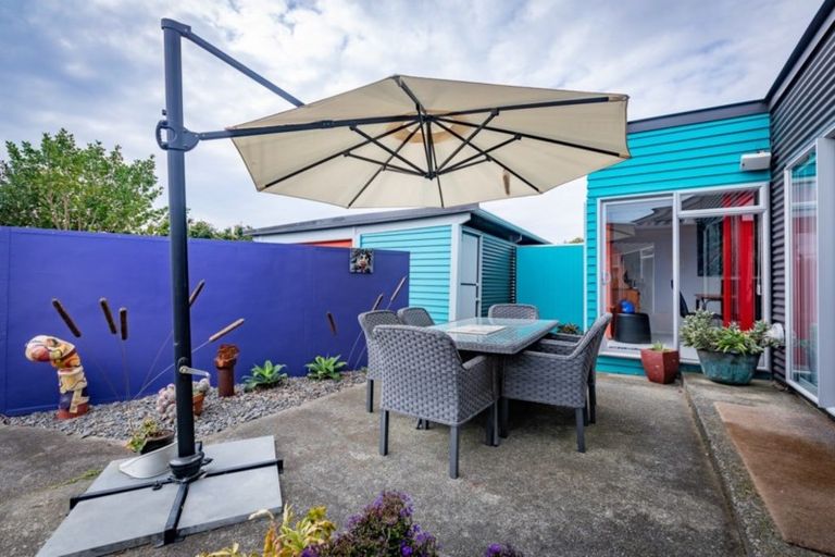 Photo of property in 9 Mahana Road, Paraparaumu Beach, Paraparaumu, 5032