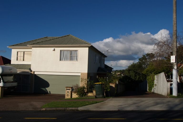 Photo of property in 2/4 Minerva Terrace, Cockle Bay, Auckland, 2014