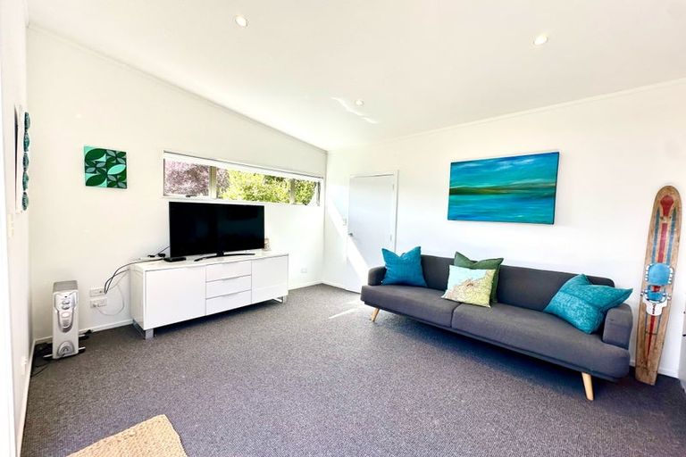 Photo of property in 21 Nyhane Drive, Ligar Bay, Takaka, 7183