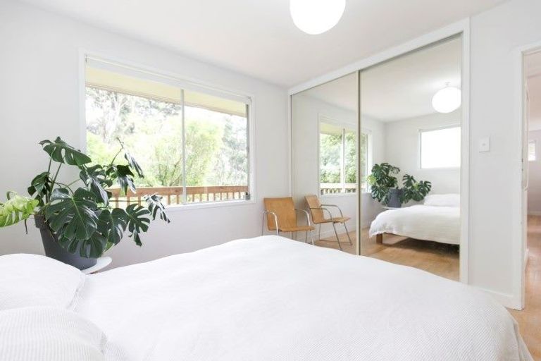 Photo of property in 1/26 Bryers Place, Bayview, Auckland, 0629