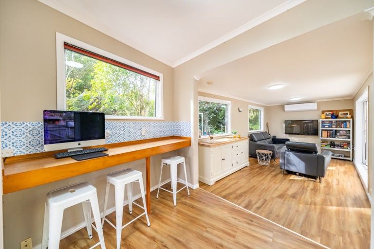 Photo of property in 473 Stokes Valley Road, Stokes Valley, Lower Hutt, 5019