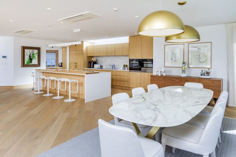 Photo of property in 19 Brighton Terrace, Mairangi Bay, Auckland, 0630