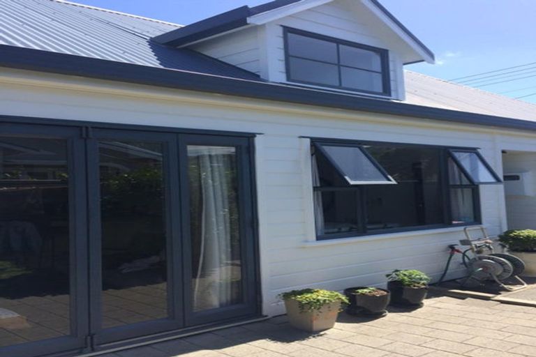 Photo of property in 70 Park Road, Miramar, Wellington, 6022