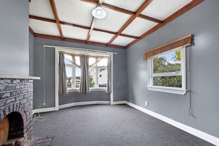 Photo of property in 76 Waimea Road, Nelson South, Nelson, 7010