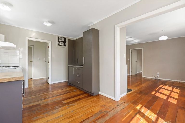 Photo of property in 12 Station Road, Te Puke, 3119