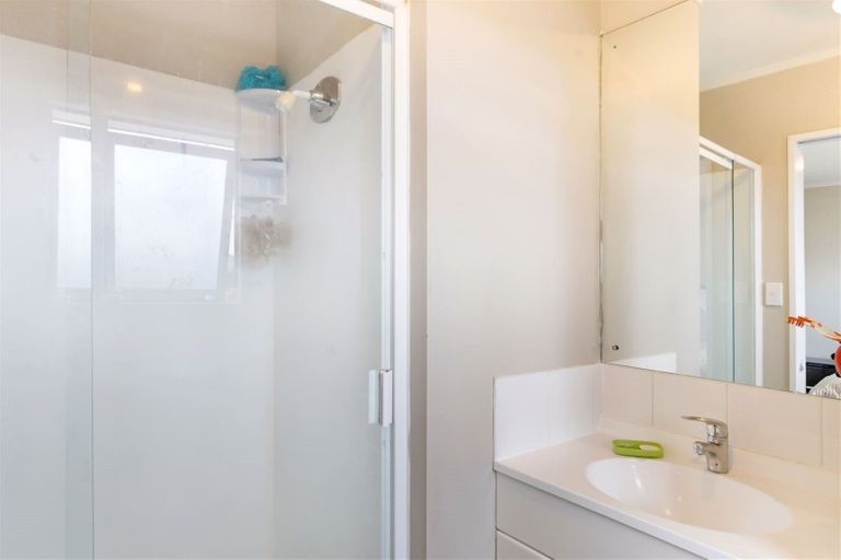 Photo of property in 79 Pooks Road, Ranui, Auckland, 0612