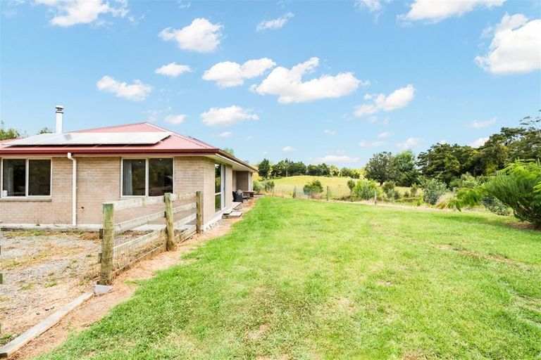 Photo of property in 6 Tavinor Road, Otaika, Whangarei, 0170