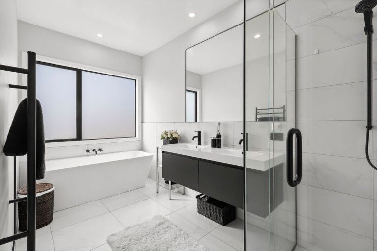 Photo of property in 3 Alan Livingston Drive, Cambridge, 3434