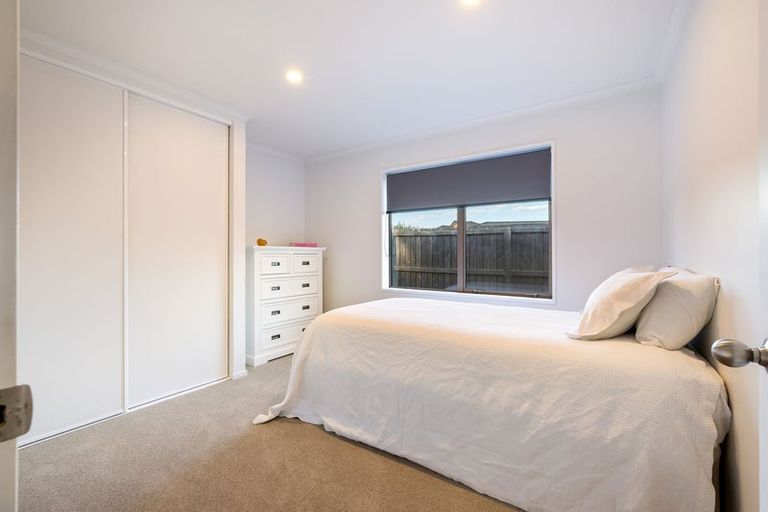 Photo of property in 5 Foresters Crescent, Parklands, Christchurch, 8083