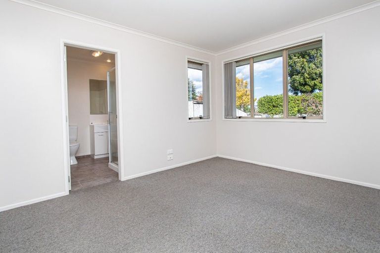 Photo of property in 2 Parkside Drive, Huntington, Hamilton, 3210