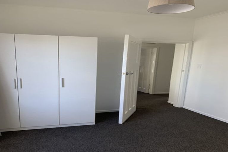 Photo of property in 200 Queens Drive, Lyall Bay, Wellington, 6022