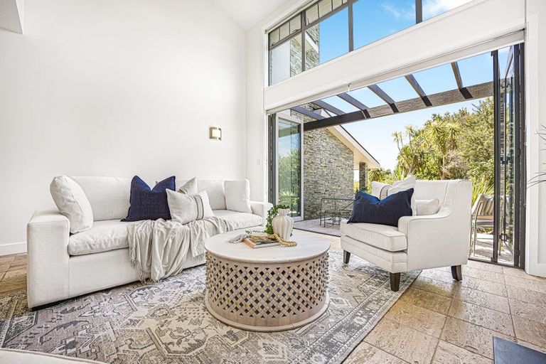 Photo of property in 6 Little Compton Mews, Snells Beach, 0920