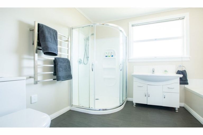 Photo of property in 22 Keats Crescent, Stoke, Nelson, 7011