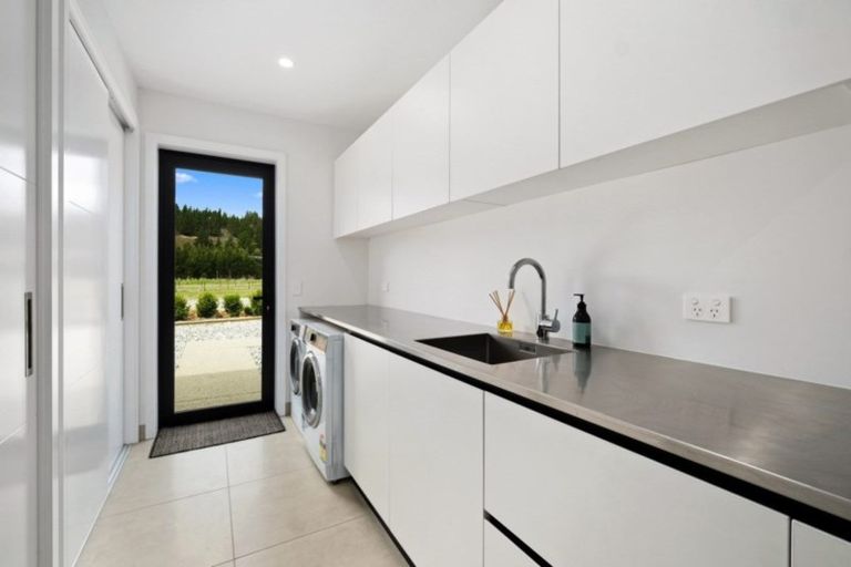 Photo of property in 114 Airport Road, Alexandra, 9391