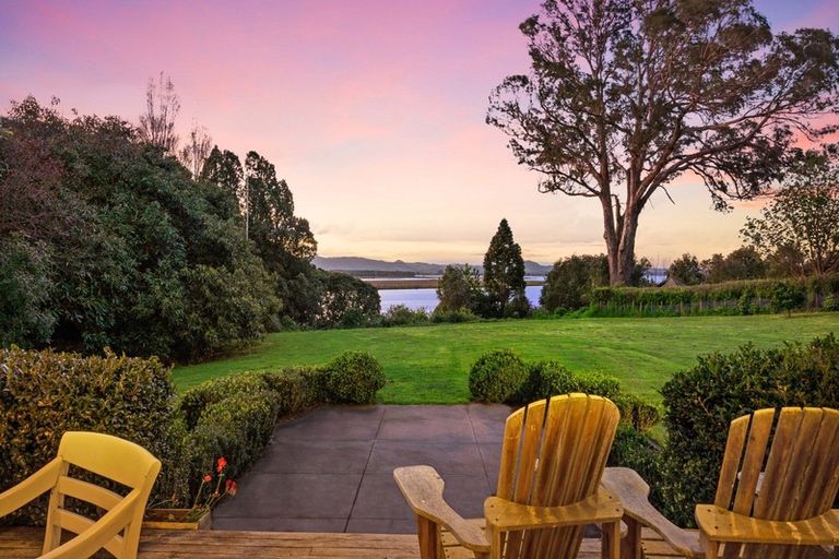 Photo of property in 36 Pahoia Beach Road, Whakamarama, Tauranga, 3172