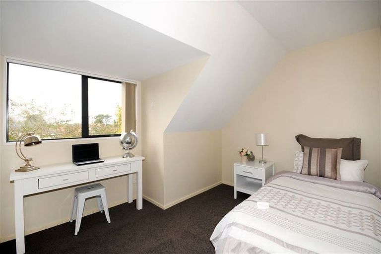 Photo of property in 212a Condell Avenue, Papanui, Christchurch, 8053