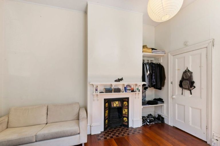 Photo of property in 12 Goring Street, Thorndon, Wellington, 6011