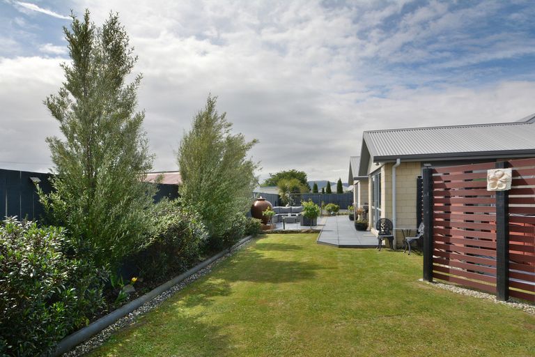 Photo of property in 14 Kura Place, Mosgiel, 9024