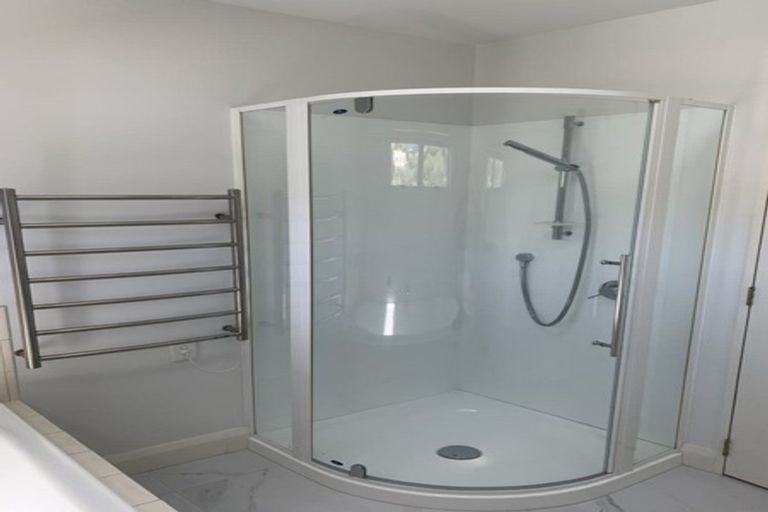 Photo of property in 19 Enticott Place, Huntsbury, Christchurch, 8022