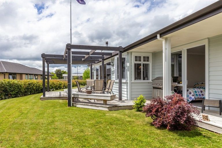 Photo of property in 15 Pukeko Way, Kinloch, Taupo, 3377