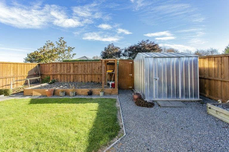 Photo of property in 5 Haydon Place, Amberley, 7410