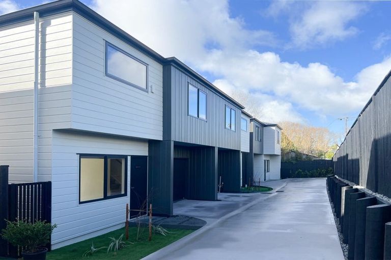 Photo of property in 4/29 Brandon Road, Glen Eden, Auckland, 0602