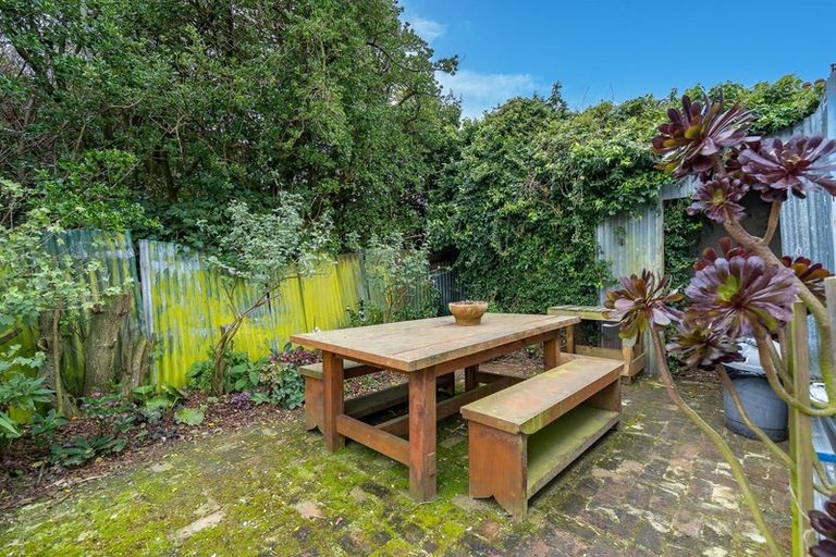 Photo of property in 62 Walter Street, The Glen, Dunedin, 9011