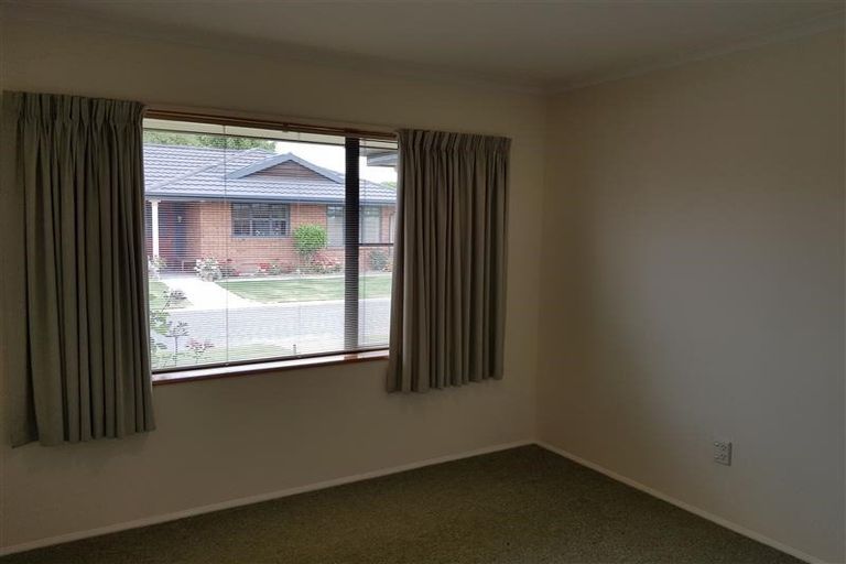 Photo of property in 4/156 Blighs Road, Strowan, Christchurch, 8052