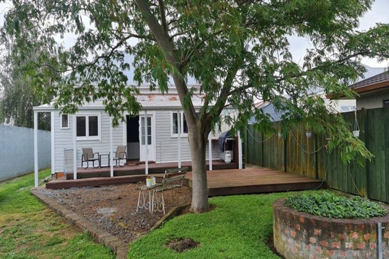 Photo of property in 194 Lascelles Street, Saint Leonards, Hastings, 4120