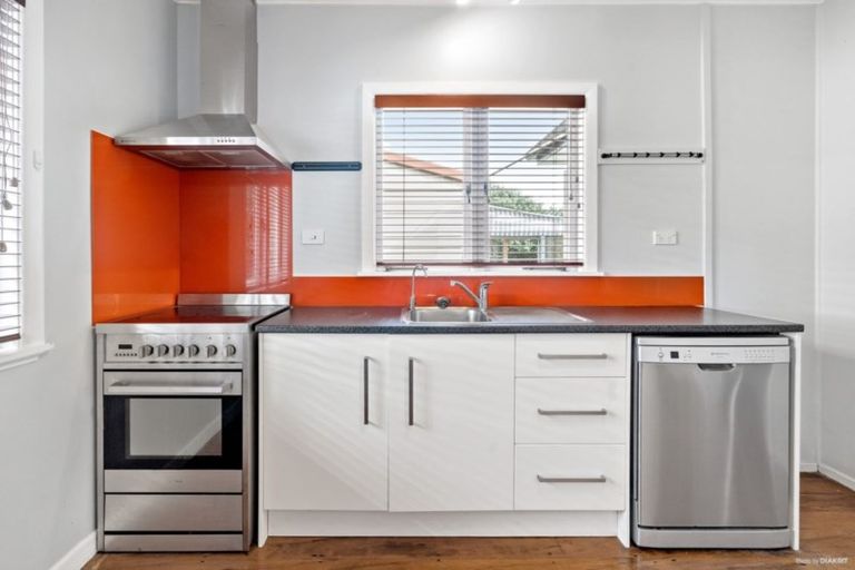 Photo of property in 80 Helvetia Road, Pukekohe, 2120