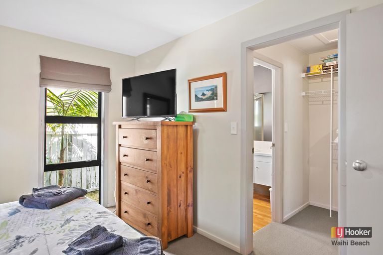 Photo of property in 10a Tuhua Place, Bowentown, Waihi Beach, 3177