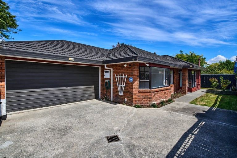 Photo of property in 33 Collingwood Street, Waterloo, Lower Hutt, 5011