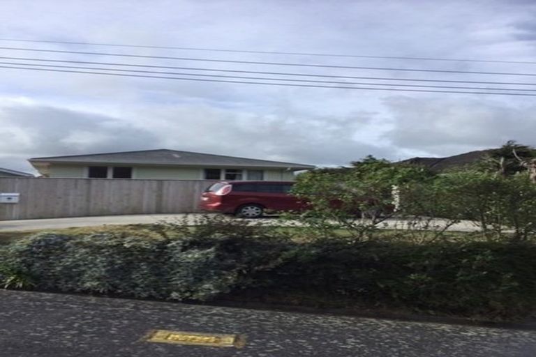 Photo of property in 8a Frederick Street, Tawa, Wellington, 5028