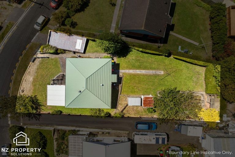 Photo of property in 13 Rennie Street, Green Island, Dunedin, 9018