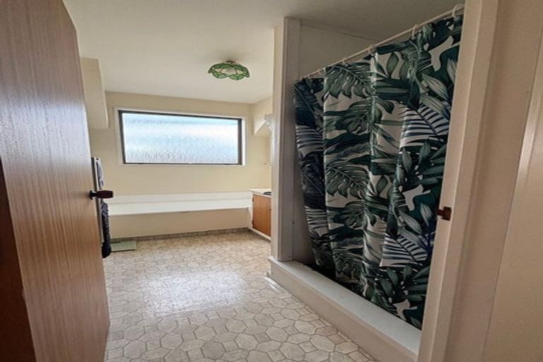 Photo of property in 1/166 Shaw Avenue, New Brighton, Christchurch, 8083