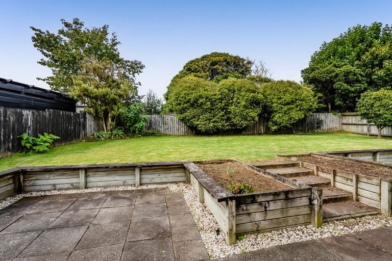 Photo of property in 25 Silvan Place, Bell Block, New Plymouth, 4312
