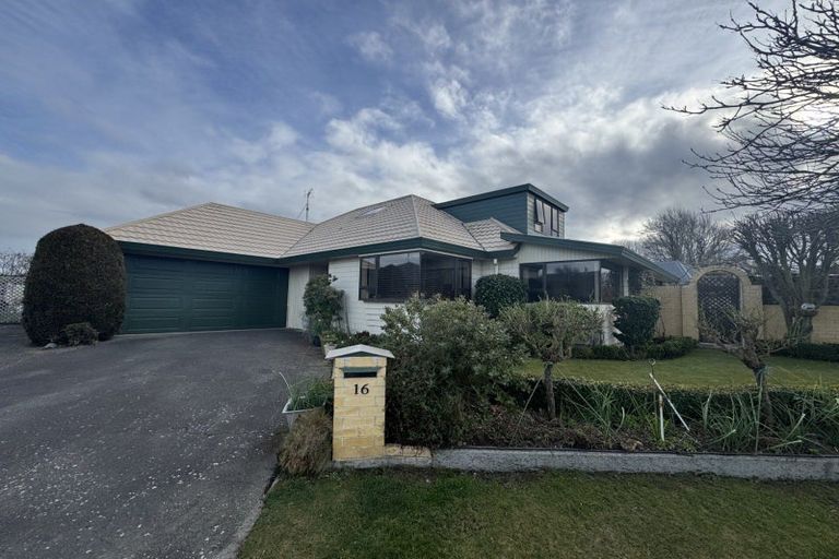Photo of property in 16 Falcon Drive, Allenton, Ashburton, 7700