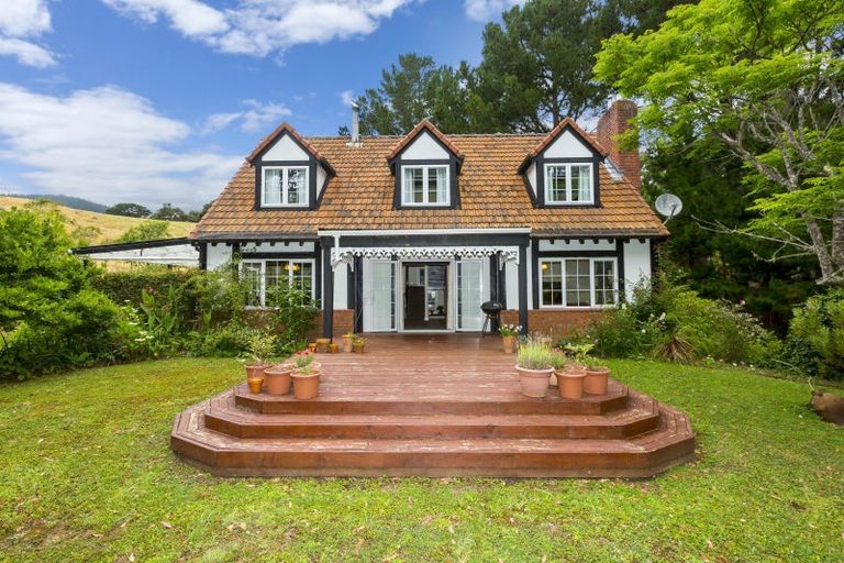 Photo of property in 91 Katherine Mansfield Drive, Whitemans Valley, Upper Hutt, 5371