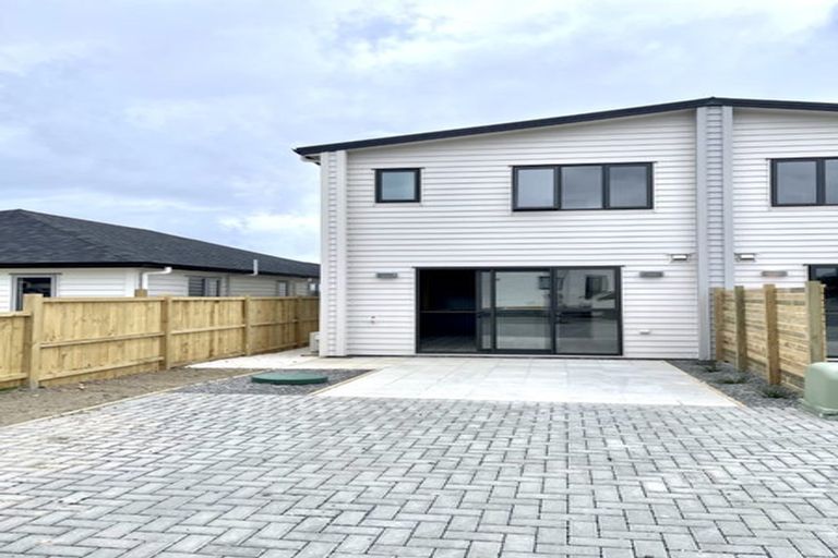 Photo of property in 32 Auranga Drive, Karaka, Papakura, 2113