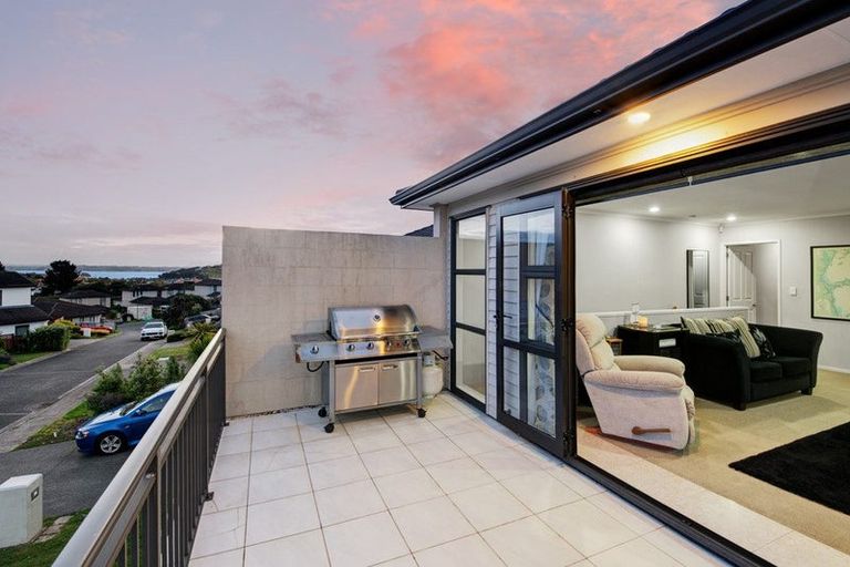 Photo of property in 15 The Rise, Gulf Harbour, Whangaparaoa, 0930