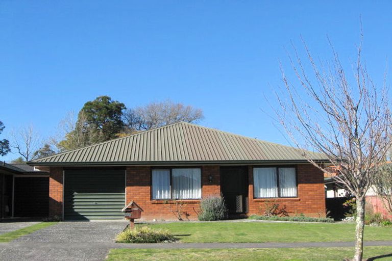 Photo of property in 73b Reynolds Road, Havelock North, 4130