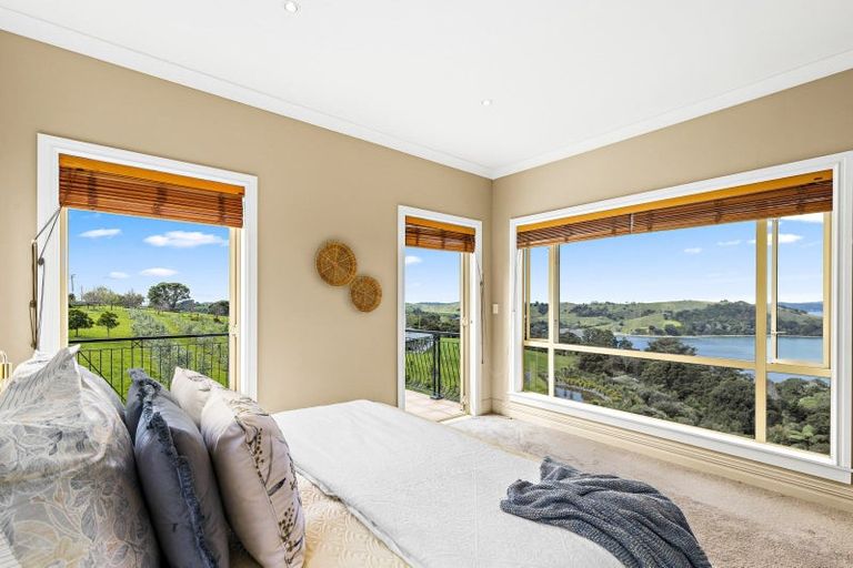 Photo of property in 220 Whitmore Road, Tawharanui Peninsula, Warkworth, 0986