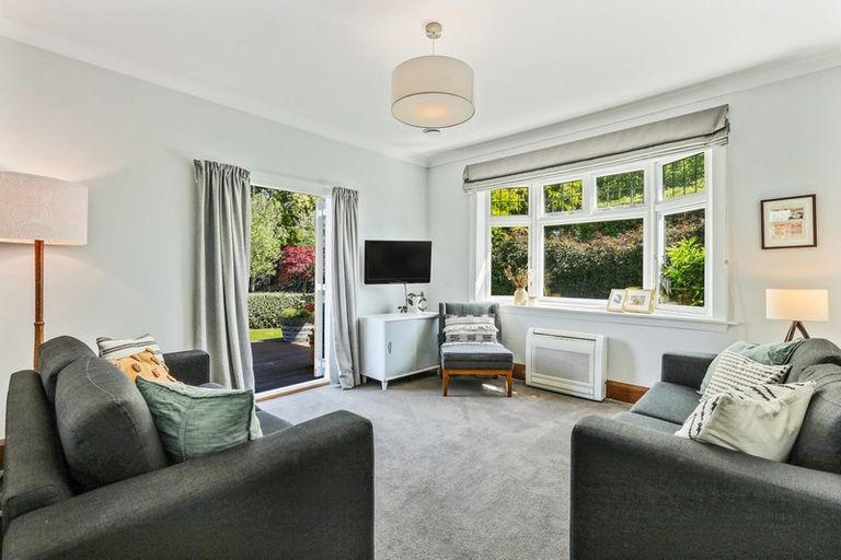 Photo of property in 2 Earl Street, Hillsborough, Christchurch, 8022