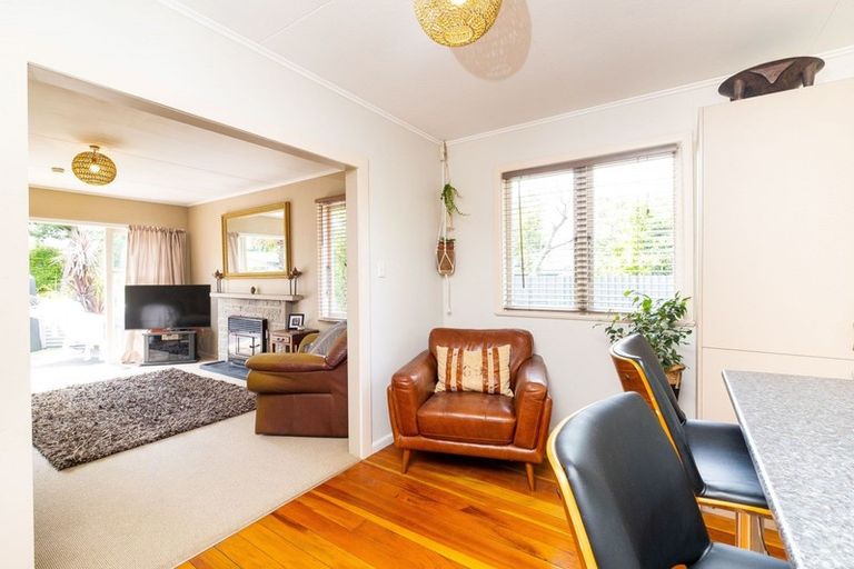 Photo of property in 1008 Caroline Road, Mayfair, Hastings, 4122