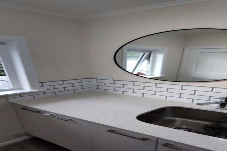 Photo of property in 9a Pukeroa Place, Papakura, 2110