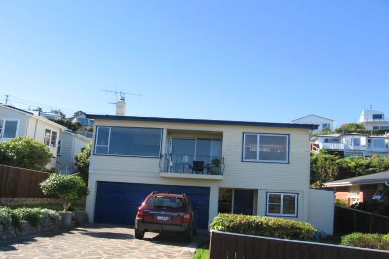 Photo of property in 32 Lohia Street, Khandallah, Wellington, 6035