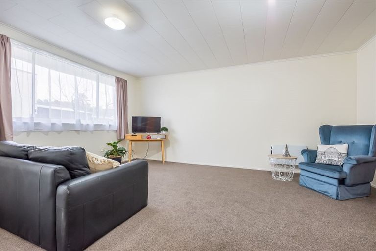 Photo of property in 197b Stokes Valley Road, Stokes Valley, Lower Hutt, 5019